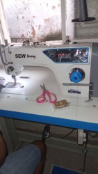 Máquina de Costura Reta Direct Drive Sew Strong A5, Lâmpada de Led Original e Painel Digital. - 220V